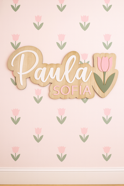 Nombre en Madera con Tulipán